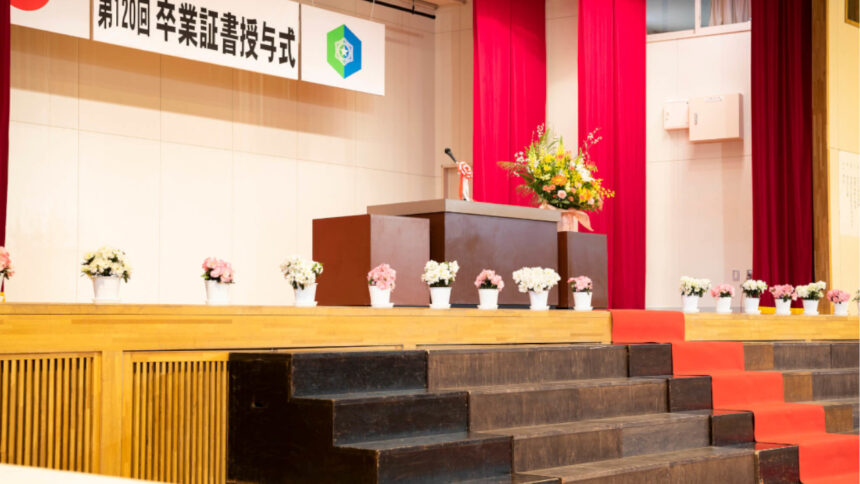 設計士必見！体育館にぴったりのステージの高さとは？