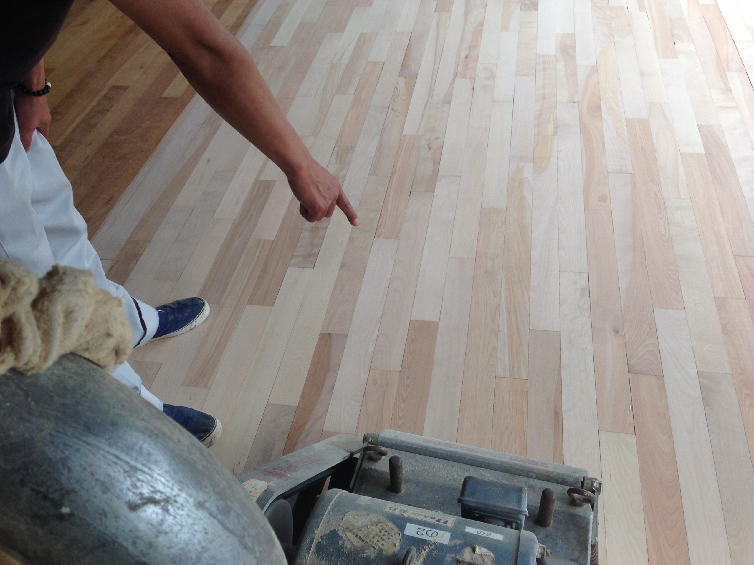 神奈川県藤沢市床研磨塗装の費用相場と業者の選び方とは